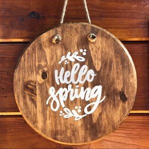 Hello Spring Wooden Round